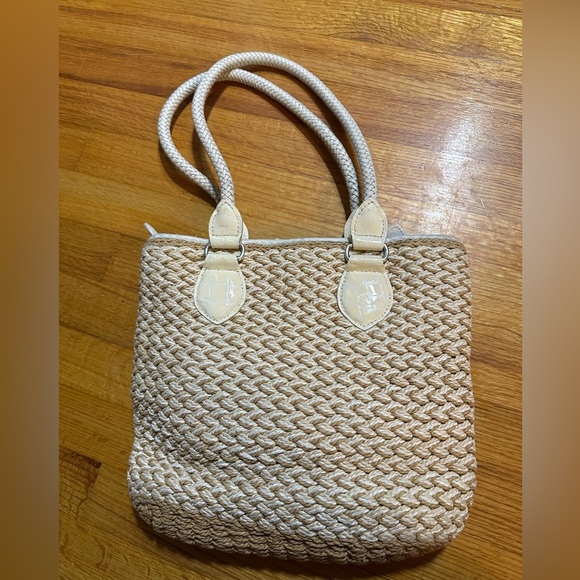 Brighton Summer Straw Tote. - Picture 3 of 9